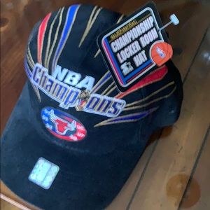 1998 Chicago Bulls Official Locker Room Cap